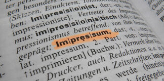 Impressum Impressum Foto in einem Wörterbuch markiert